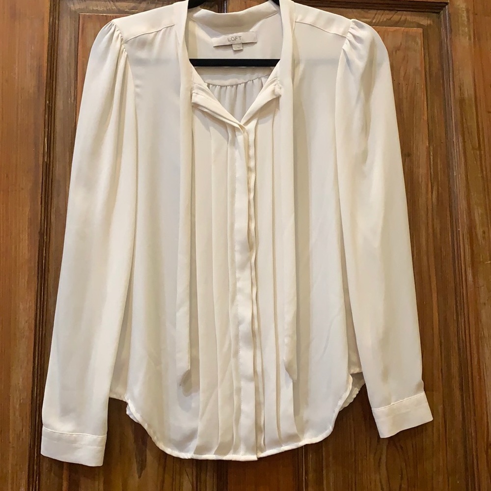 Loft XS pleat front top